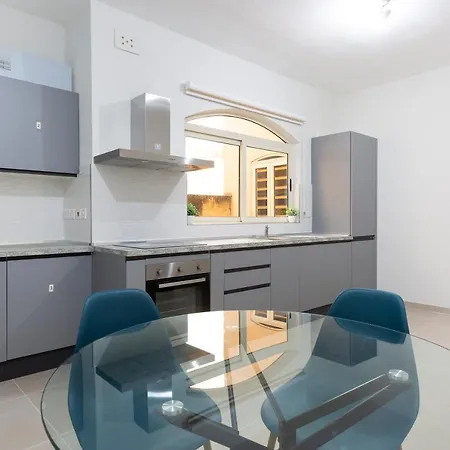 Apartament Charming: 3br Near The By 360 Estates *