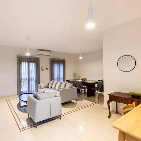Charming: 3br Near The By 360 Estates * سليمة