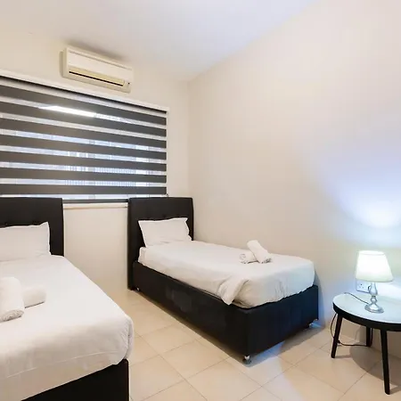 Charming: 3br Near The By 360 Estates شقة سليمة