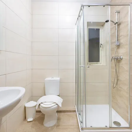 Charming: 3br Near The By 360 Estates * سليمة